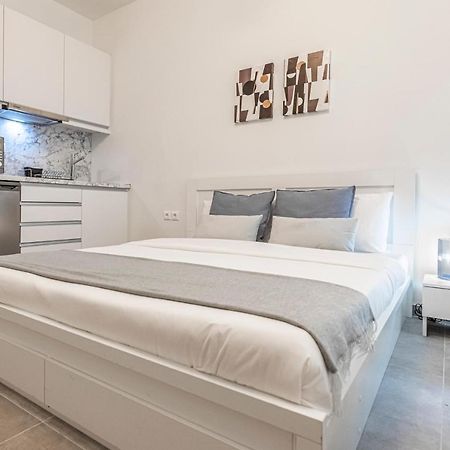 Phaedrus Living: City Center Executive Flat Stadiou Athén Kültér fotó